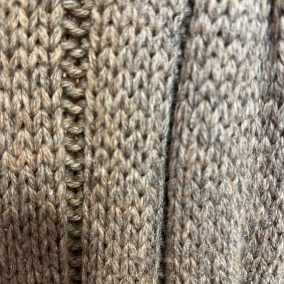 Cabi cable sweater size XS - Picture 7 of 7